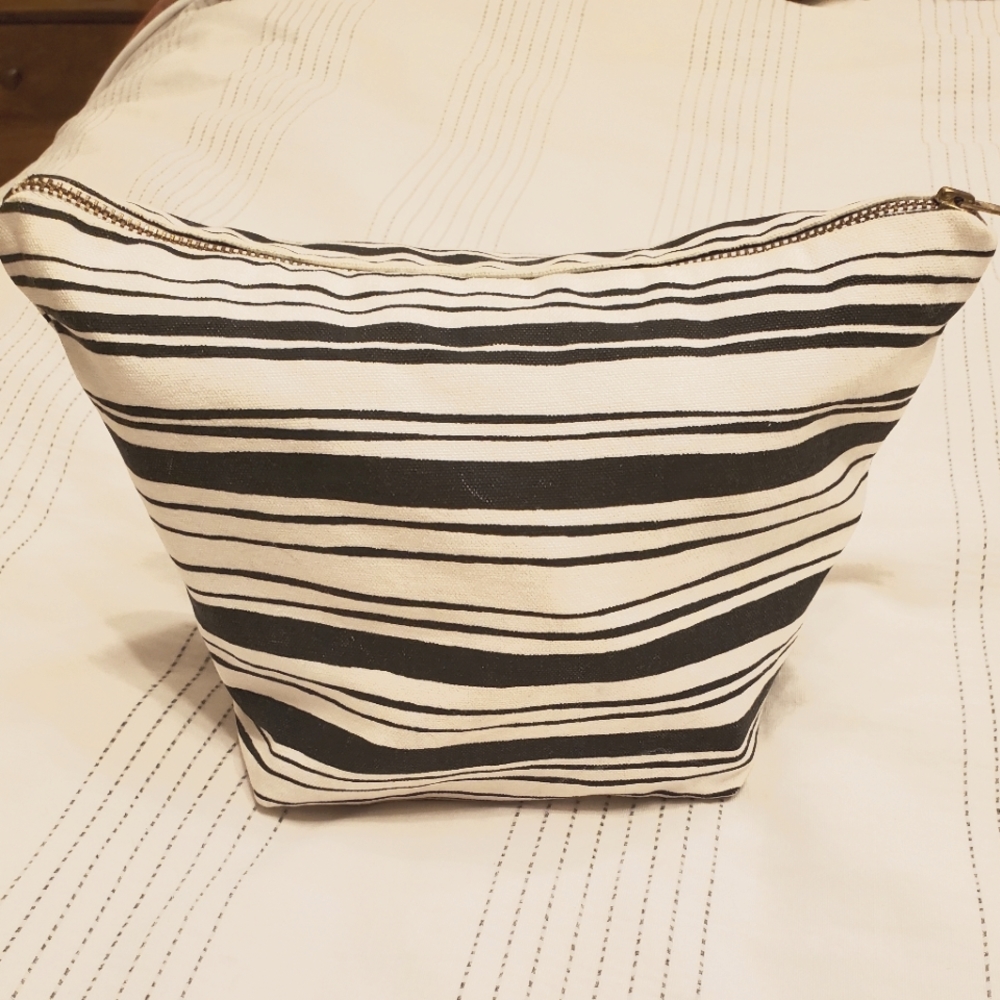 Striped pouch